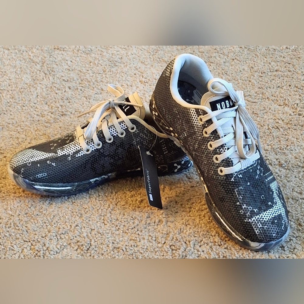 NWT Women's size 7.5 NoBull glitch athletic shoes